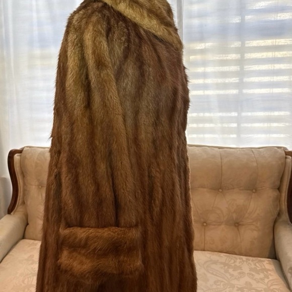 Brown Mink Jacket - Picture 3 of 6